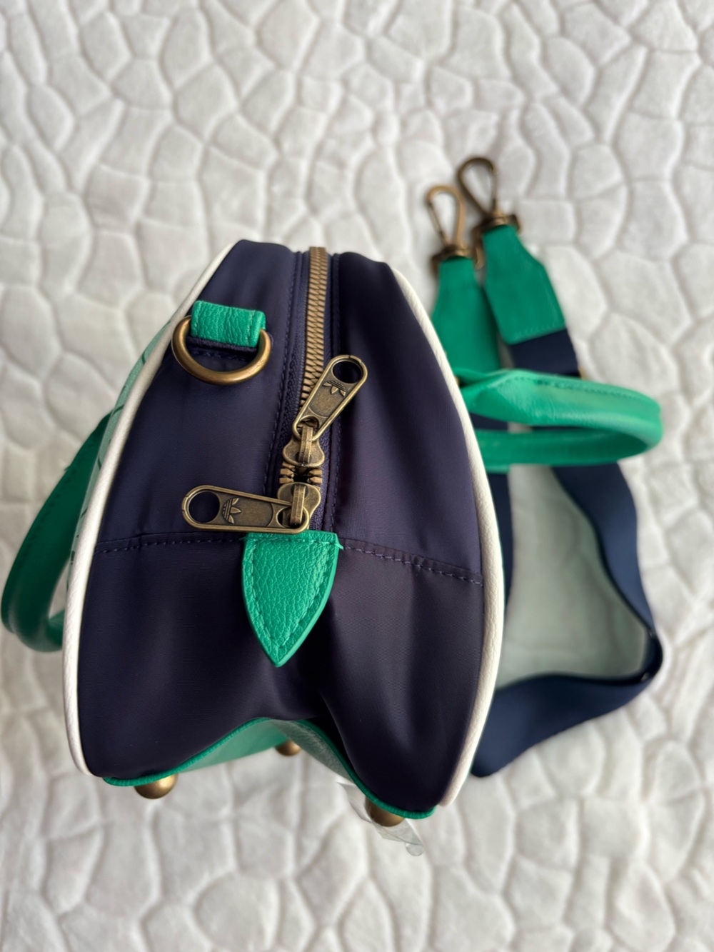 adidas ORIGINALS ROUND BAG - Picture 9 of 16